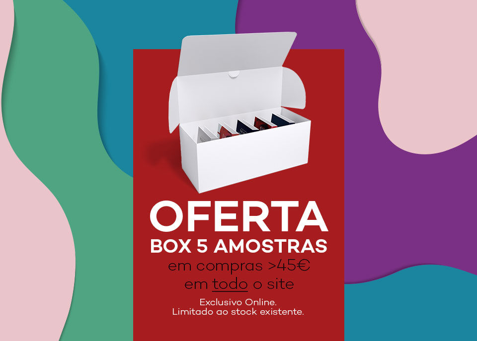 Caixa branca aberta com 5 amostras de beleza com destaque para a palavras "Oferta" sobre fundo de colorido Caixa branca aberta com 5 amostras de beleza com destaque para a palavras "Oferta" sobre fundo de colorido