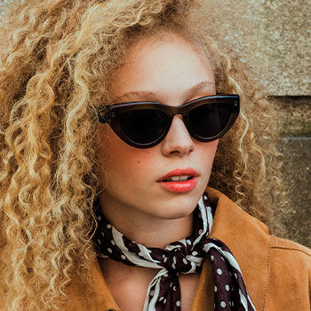 Aurora Óculos de Sol, gama Aurora. Elegância reinventada com ligeiro efeito cateye.