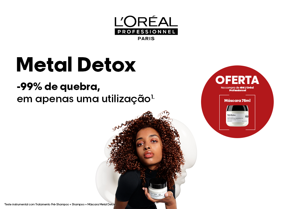 Mulher com cabelo encaracolado a segurar um produto L'Oréal Professionnel e com destaque da imagem da oferta de máscara 75ml