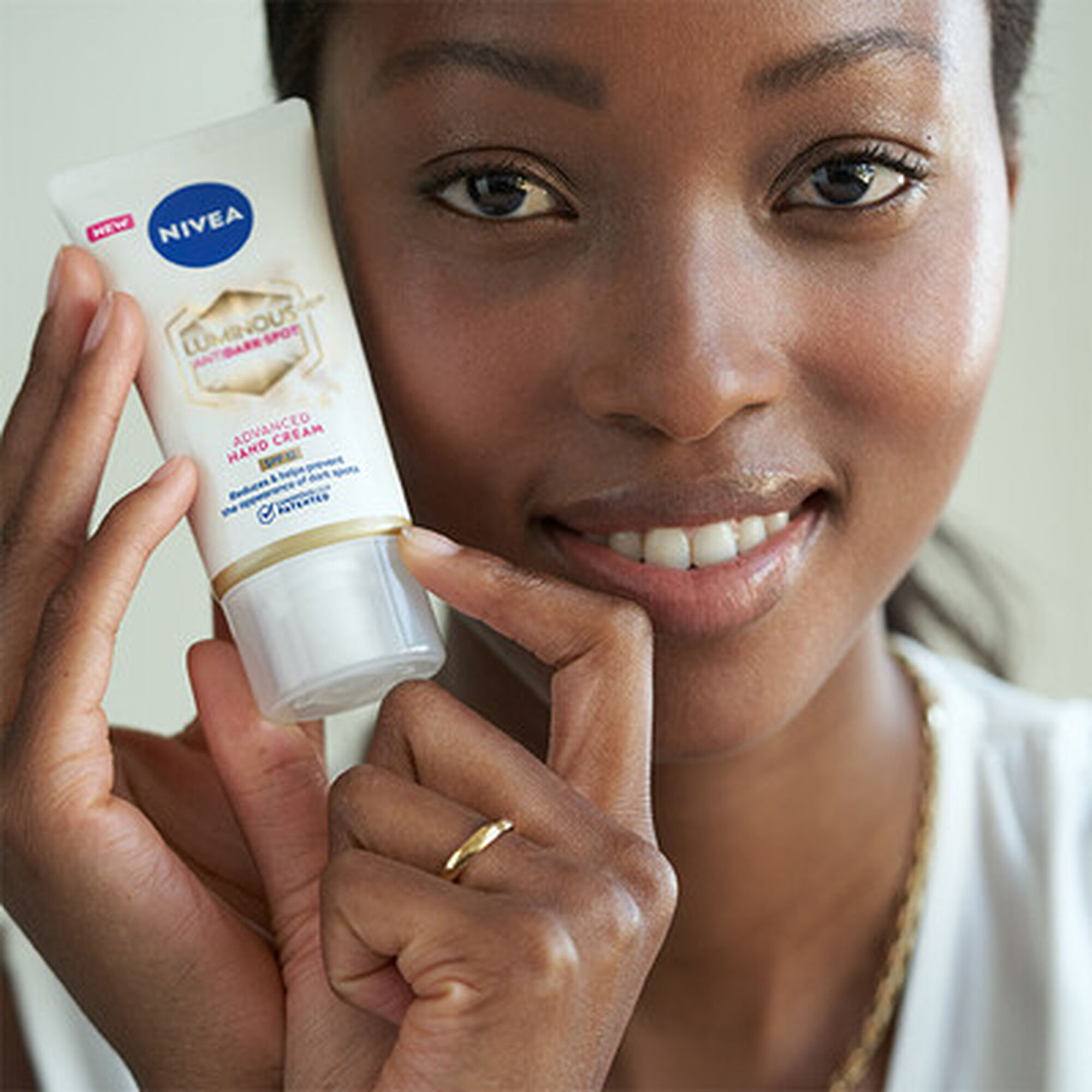 Luminous 630 Antispot SPF15