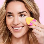 Miracle 2-In-1 Powder Puff Duo Wells Image 5