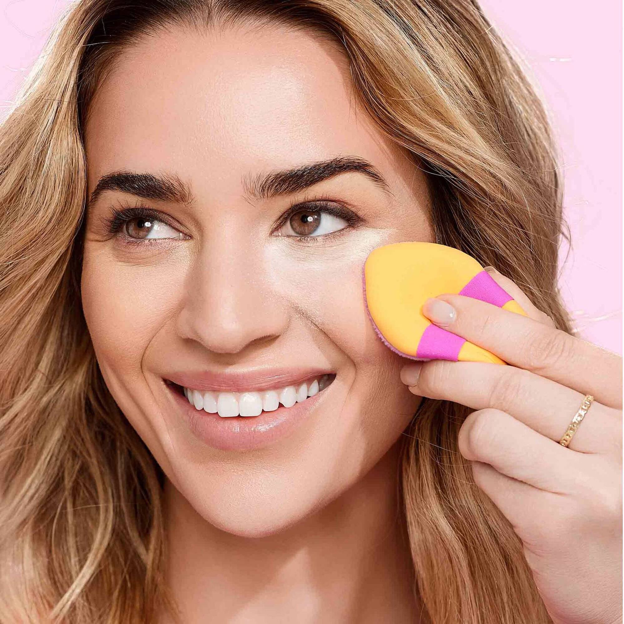 Miracle 2-In-1 Powder Puff Duo