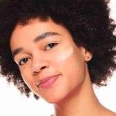 Silky Blur Poreless Primer Wells Image 4