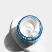 Turnaround Overnight Revitalizing Moisturizer Wells Image 3