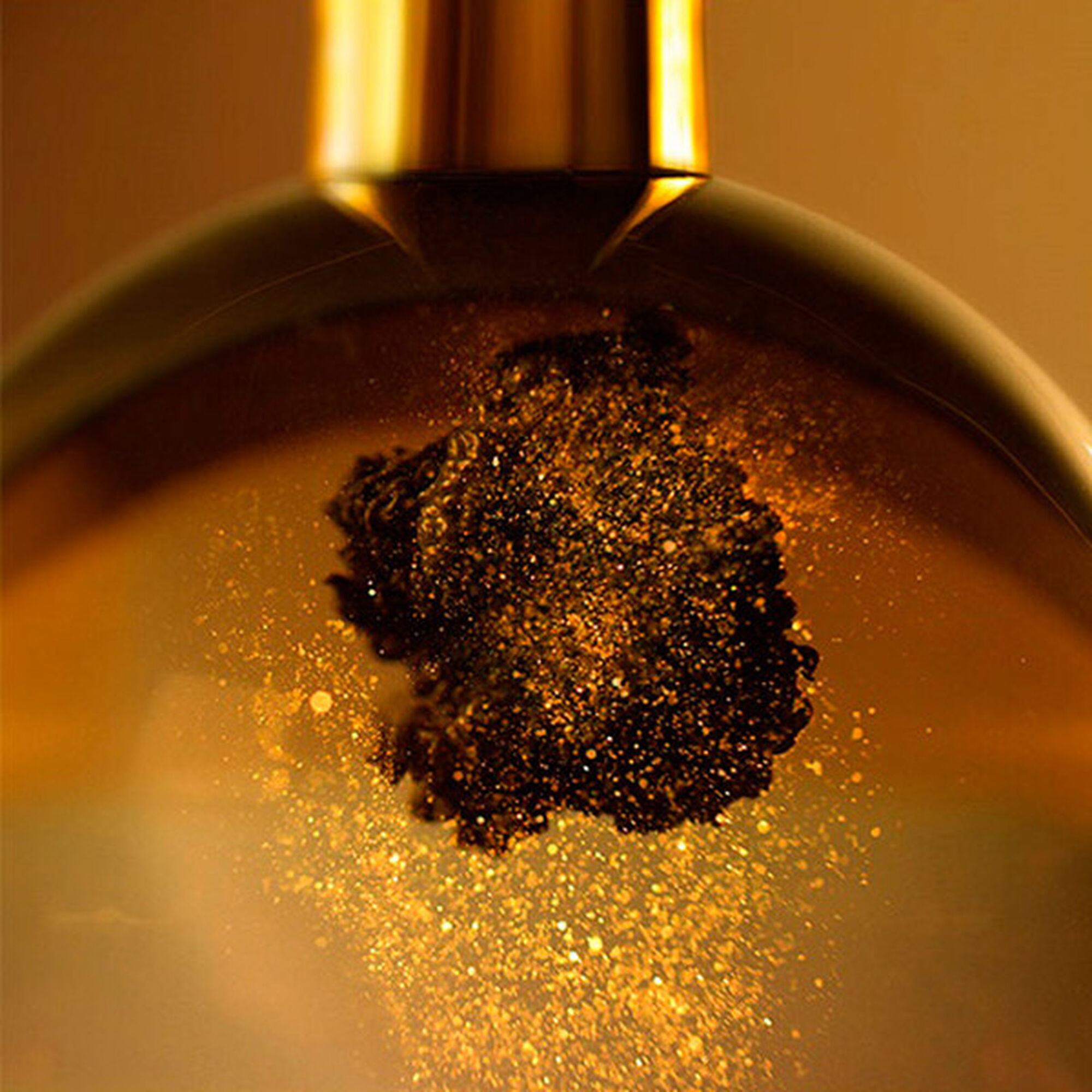 Re-Nutrtiv Ultimate Diamond Energy Eye Creme