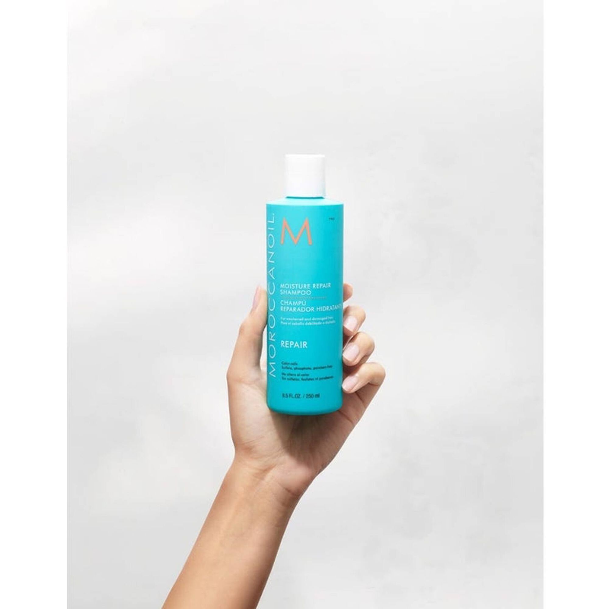 Moisture Repair Shampoo For Weakened Hair