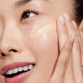 Even Better Clinical Vitamin Makeup SPF 50 Light Cool 2 30 ml Wells Image 6