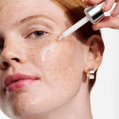 Moisture Surge Active Glow Serum Wells Image 3