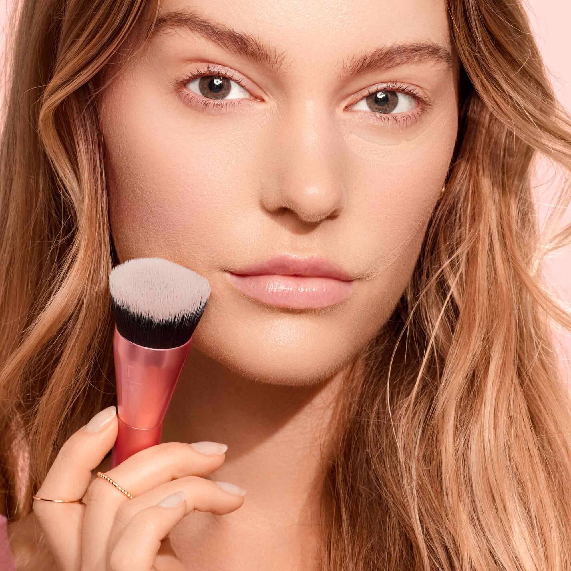 Glow Round Base Brush