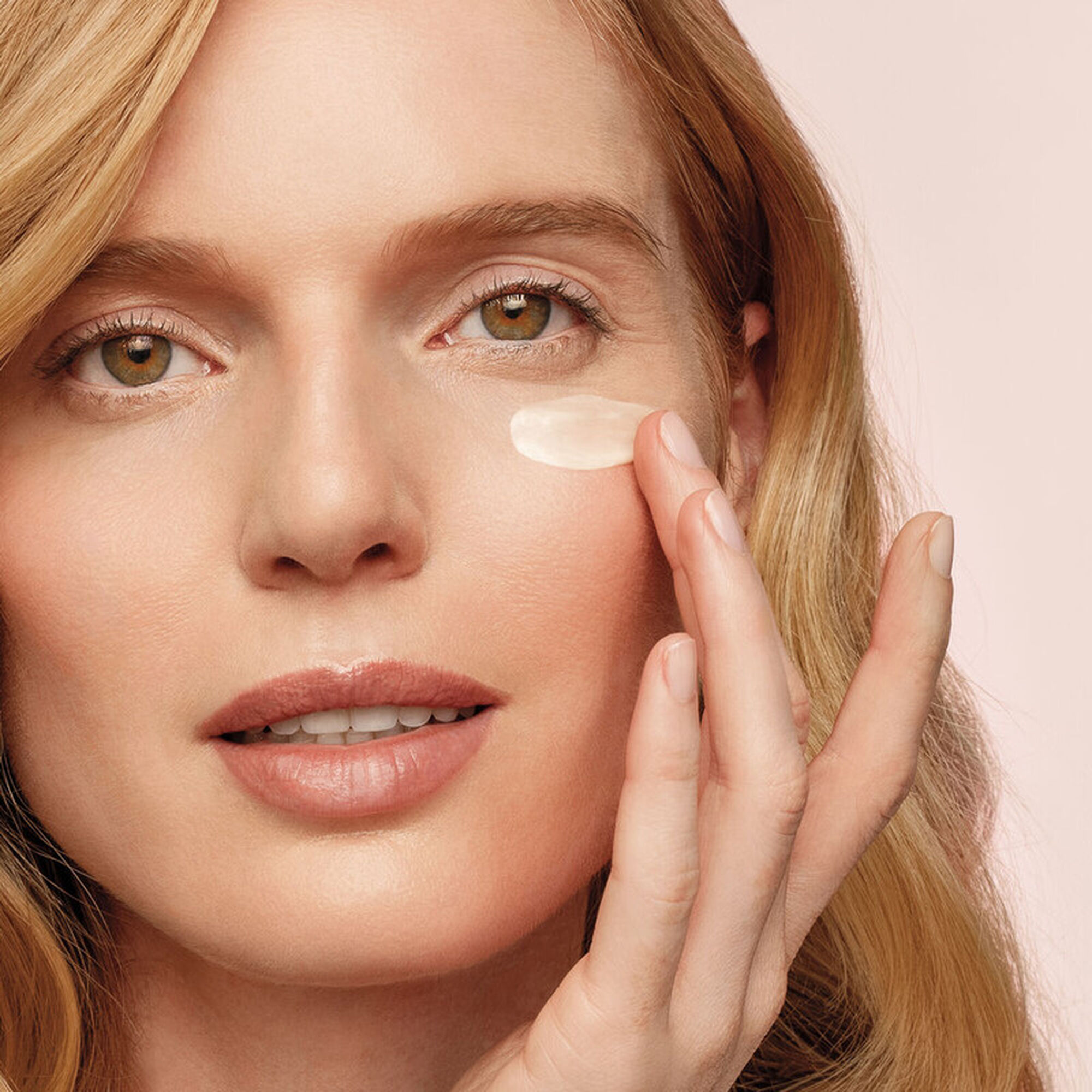 Benefiance Wrinkle Smooth Eye Cream