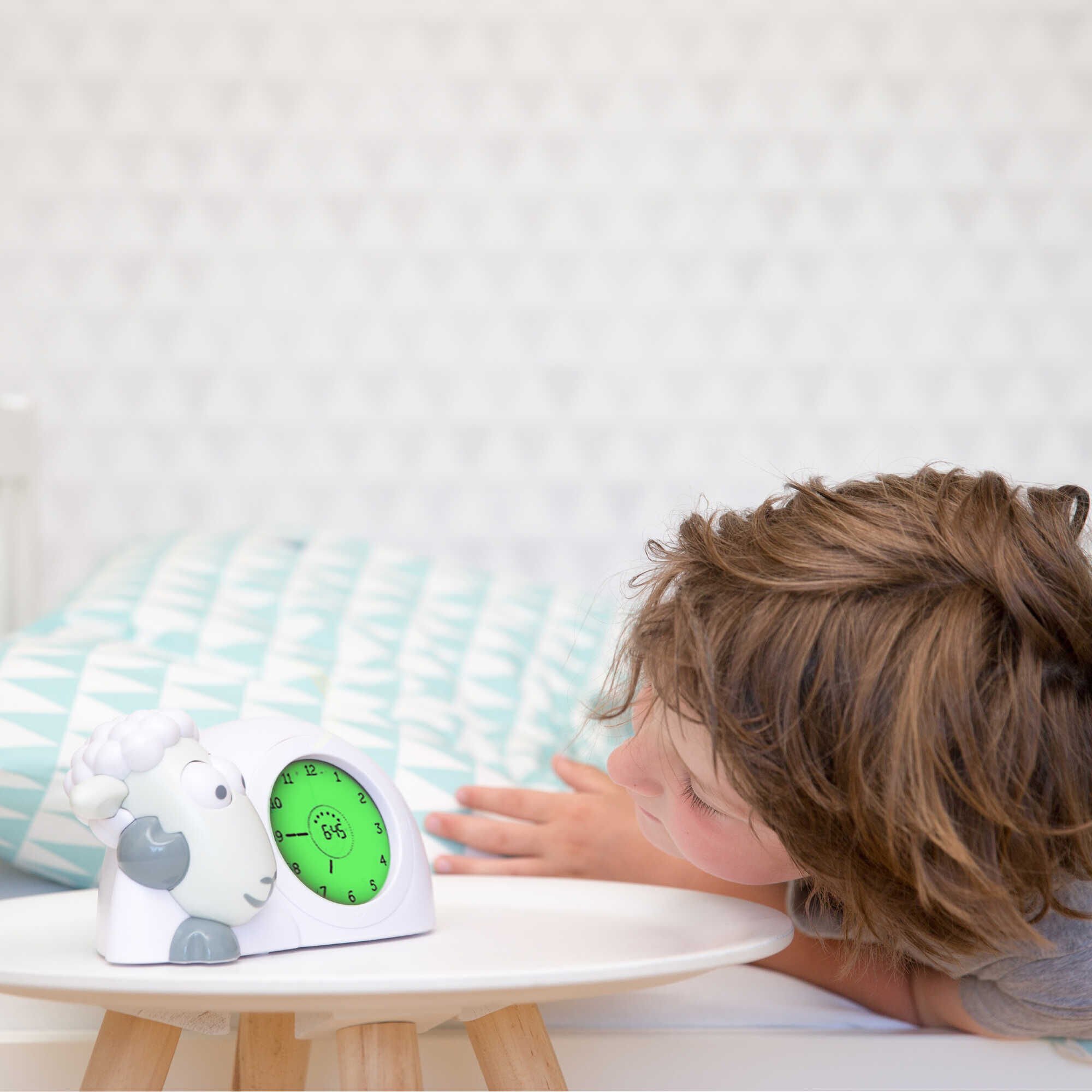 Sleeptrainer With Nightlight Sam The Sleeper