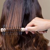 La Brosse Brushing nº 1 Wells Image 3