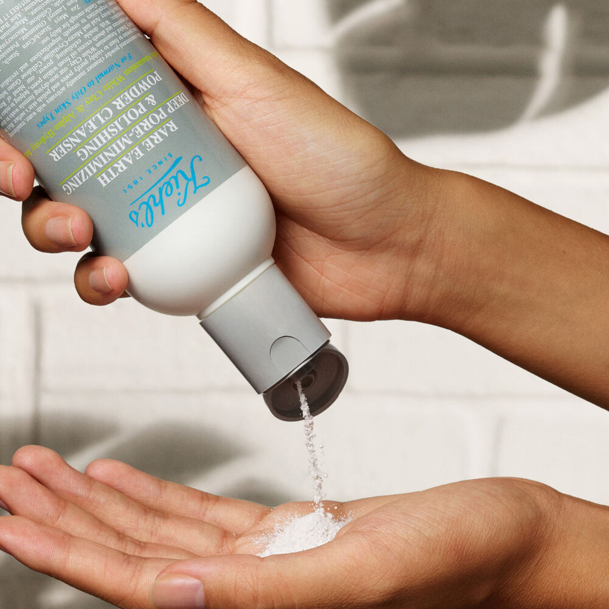 Rare Earth Pore-Minimizing Polishing Powder