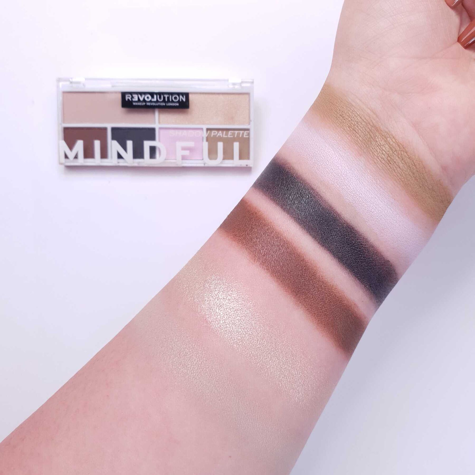 Palete de Sombras Mindful Shadow Palette