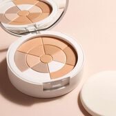 Couvrance Translucent Mosaic Powder Wells Image 3