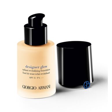 Designer Glow Radiant Revitalizing Foundation N3 30 ml Wells Image 1