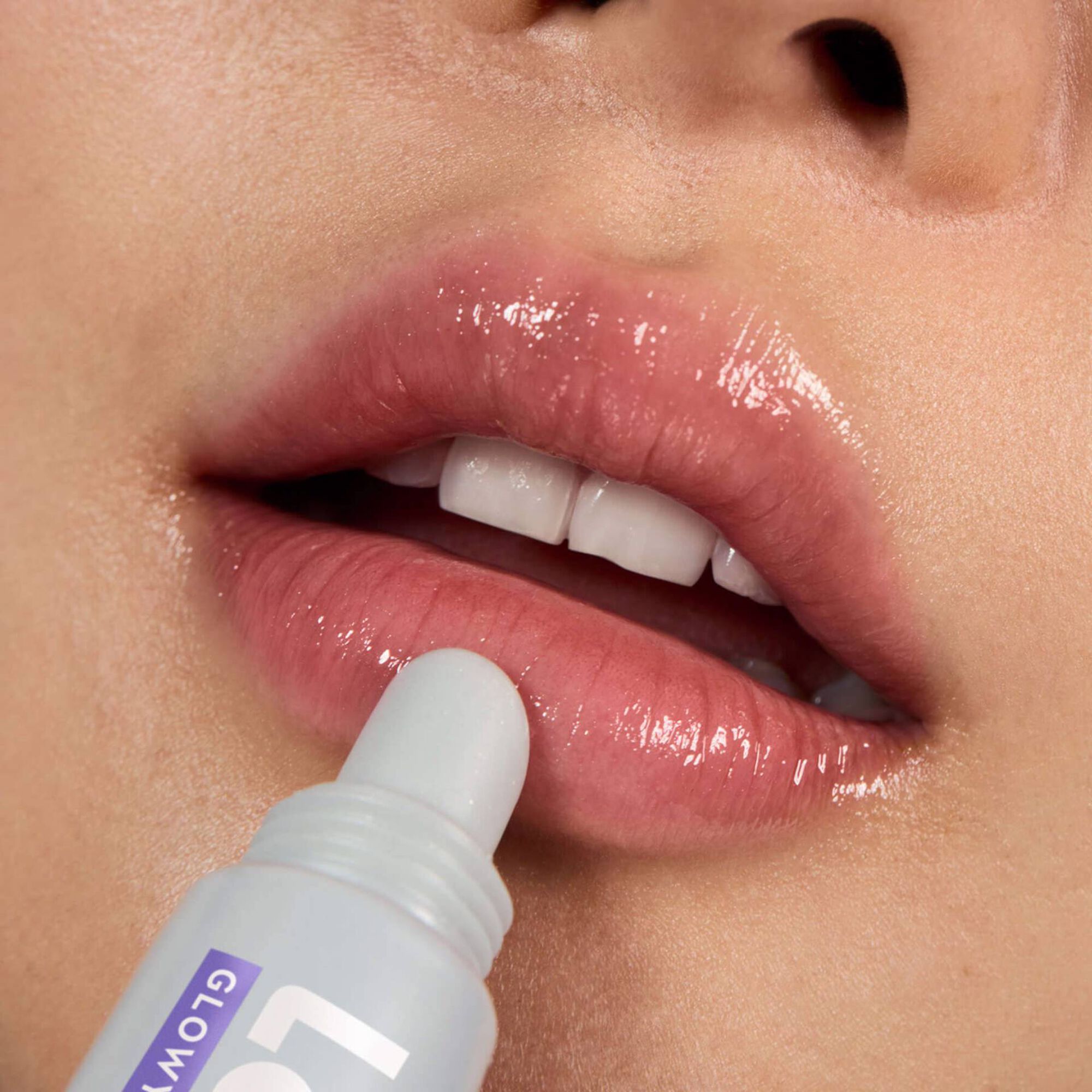 Glowy Lips 24h Hidratação