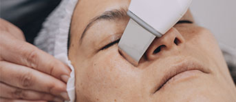 Limpeza de Pele Ultrassons